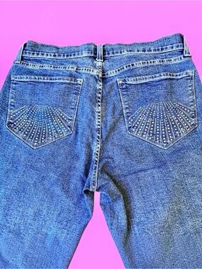 NYDJ Capri Jean Y2K. Marylin Rhinestone Embellished Womens Petite 14